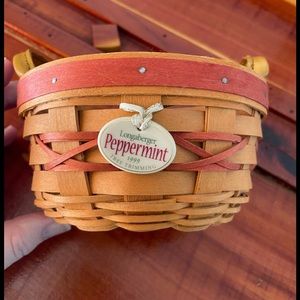 Signed 1999 Tree Trimming Peppermint Longaberger Basket